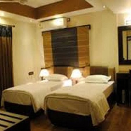 Tangerine Guest House Калькутта Экстерьер фото