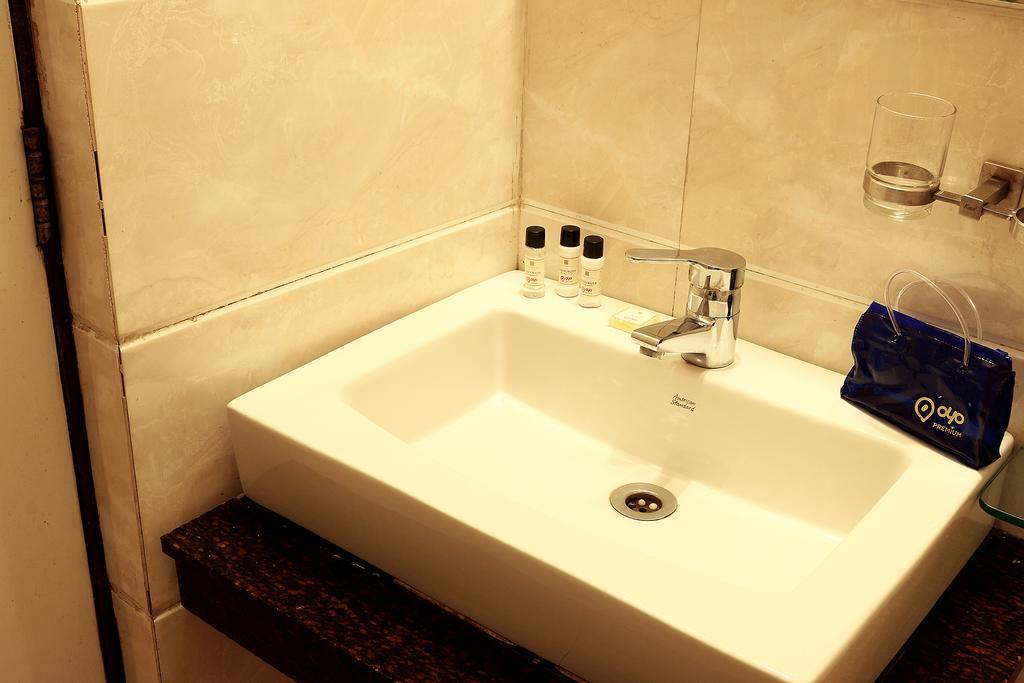 Tangerine Guest House Калькутта Экстерьер фото
